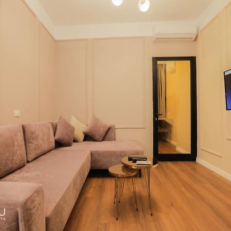 Miku Apartment - Perfect 1Bedroom At Komuna E Parisit تيرانا المظهر الخارجي الصورة