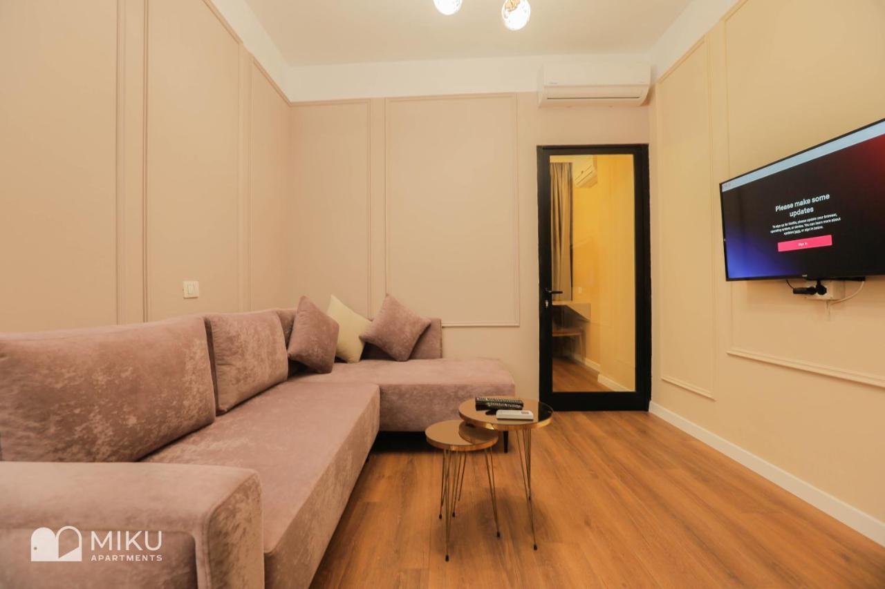 Miku Apartment - Perfect 1Bedroom At Komuna E Parisit تيرانا المظهر الخارجي الصورة