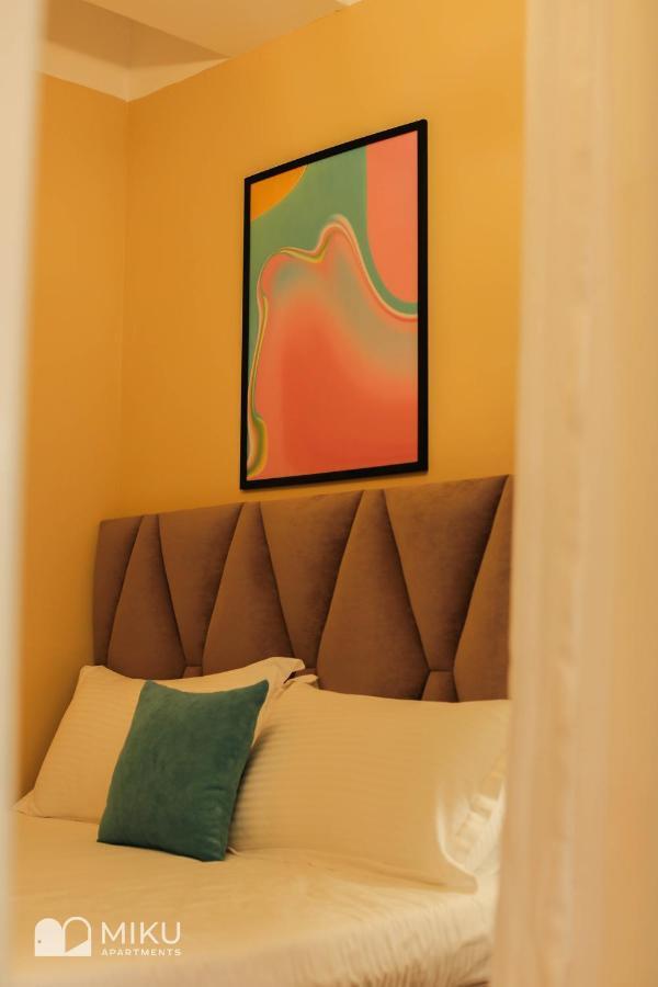 Miku Apartment - Perfect 1Bedroom At Komuna E Parisit تيرانا المظهر الخارجي الصورة