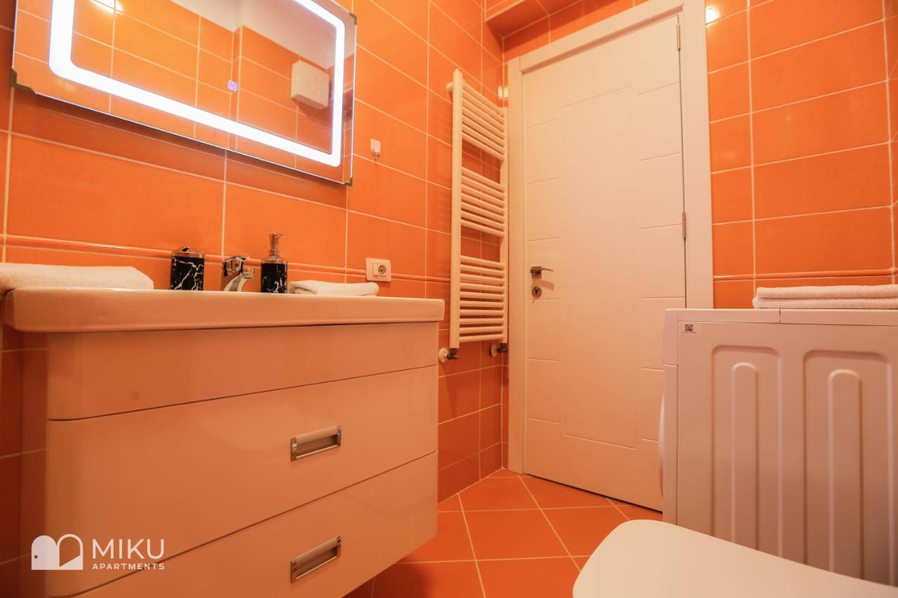 Miku Apartment - Perfect 1Bedroom At Komuna E Parisit تيرانا المظهر الخارجي الصورة